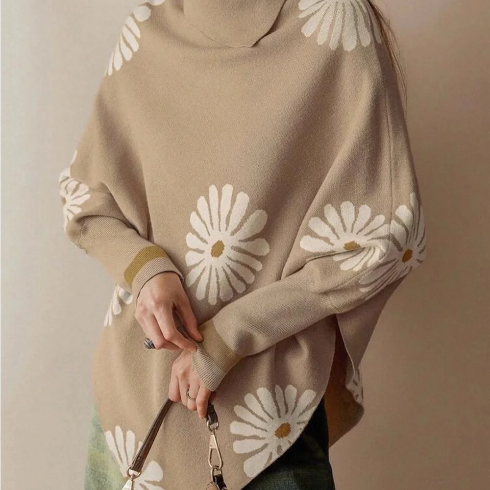 Chic Beige Floral Poncho - Picture 7 of 7